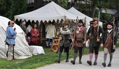 Reenactors at the Old Fort